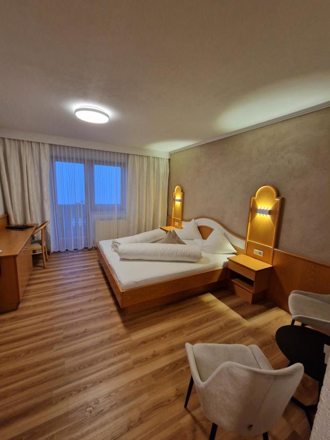 Hotel Romantica Jerzens Kültér fotó