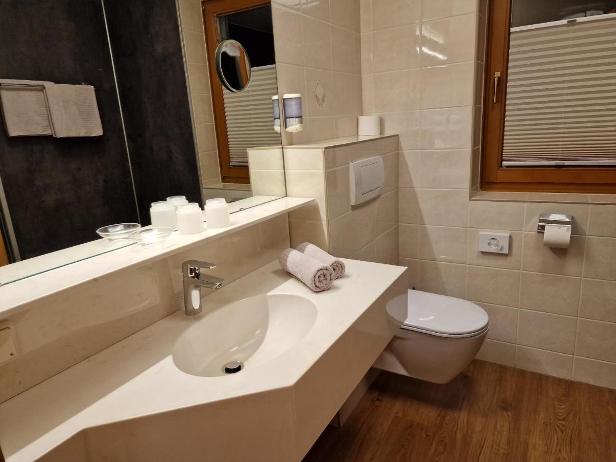 Hotel Romantica Jerzens Kültér fotó