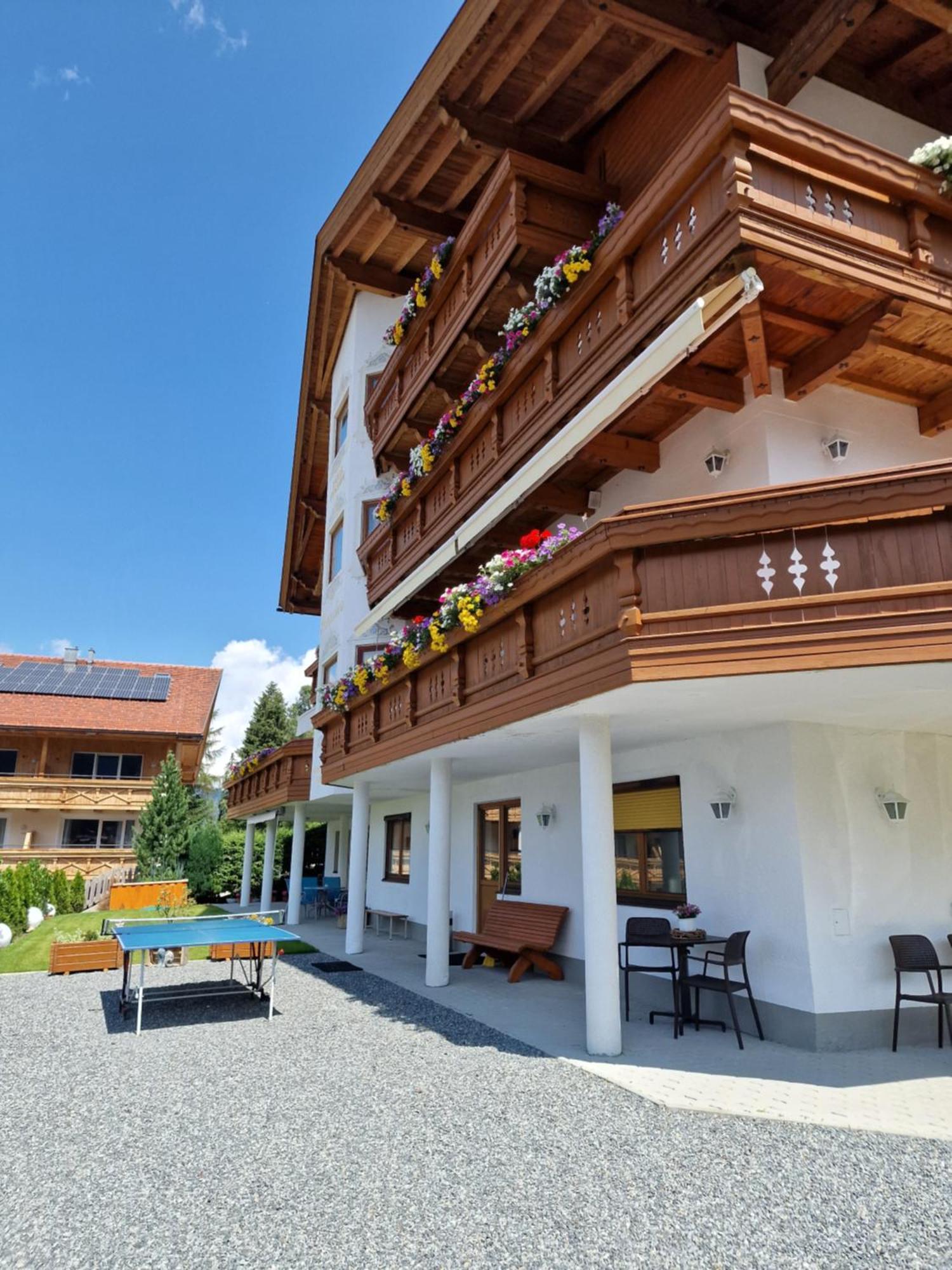 Hotel Romantica Jerzens Kültér fotó