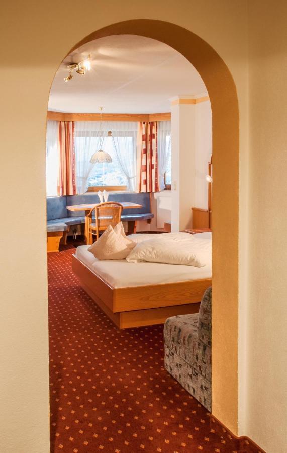 Hotel Romantica Jerzens Kültér fotó